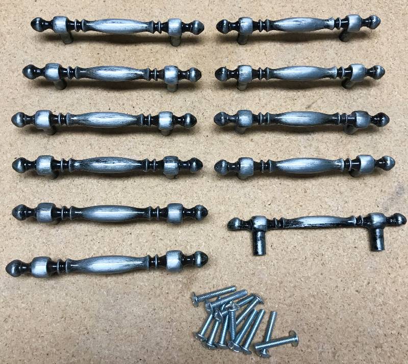 lot 3329 image: Lot of 11 Matching Cupboard Drawer  Door Handles - Neat - 3 Mount Space - See Photos for Details