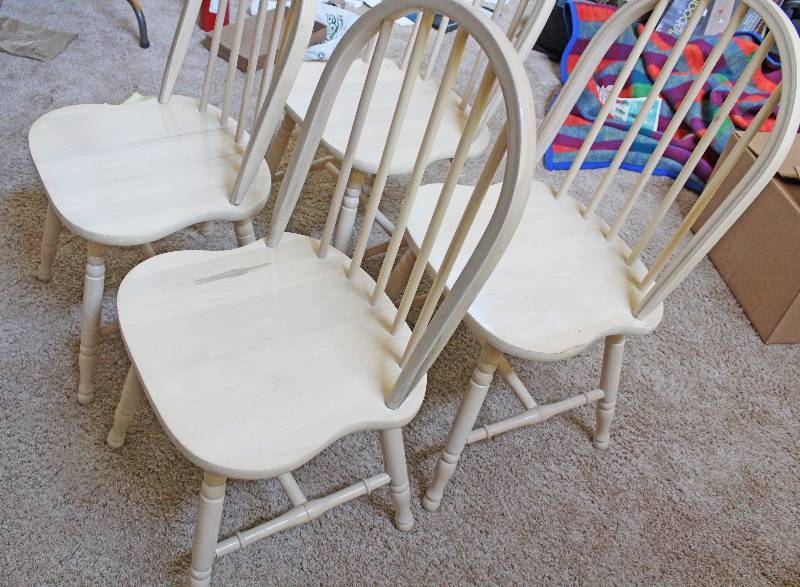 lot 9115 image: Lot of 4 Wooden Dinette Chairs - Neat