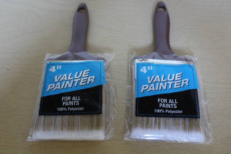 lot 9116 image: Lot of 2, 4 Polyester Paint Brushes - NEW