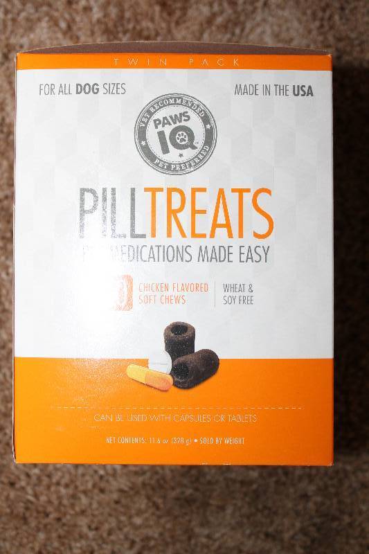 lot 9134 image: Chicken Flavor Pill Treats for Dogs