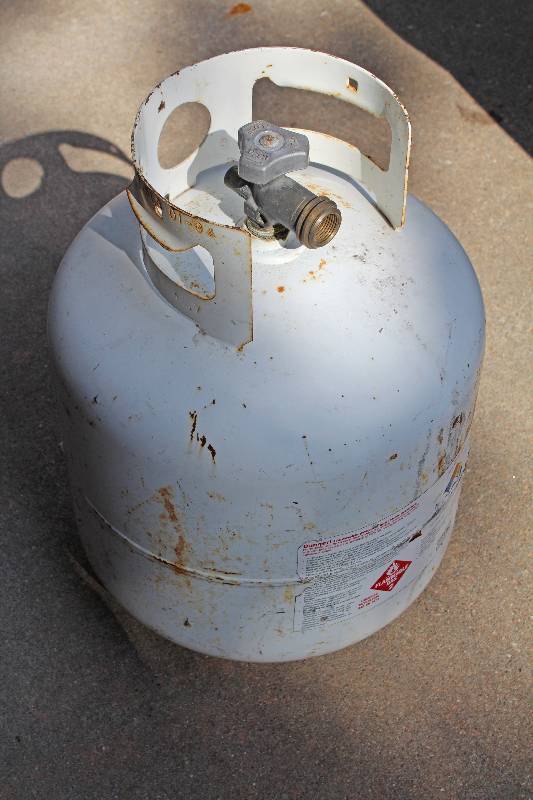 lot 9141 image: Propane Tank with Current OPD Valve