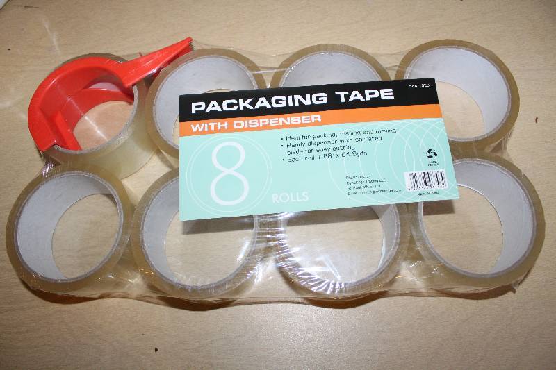lot 9174 image: 8 Pack of Packing Tape - 54.6 Yards per Roll w Dispenser