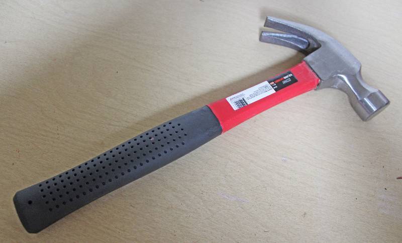 lot 9225 image: New 16oz Claw Hammer