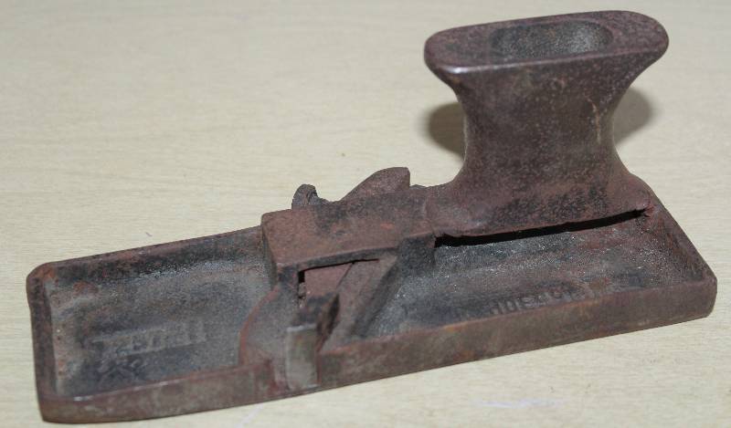 lot 9249 image: R.Hoe Company No. P257-1 - Wood Plane - Stress Cracks