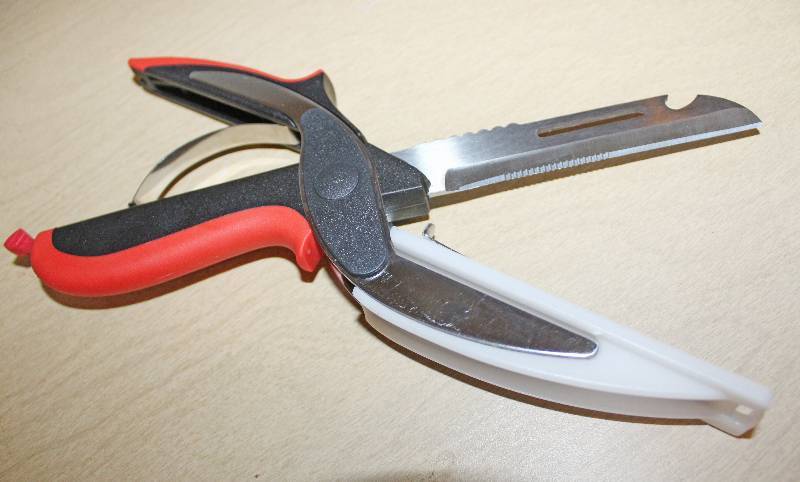 lot 9197B image: Multi-Function Kitchen Scissors - NEW IN BOX Peeler, Chopper, Bottle Opener and MORE Dishwasher Safe
