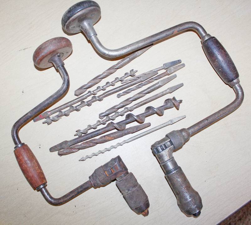 lot 9294 image: 2 Braces and 10 bits - See Photos for Details