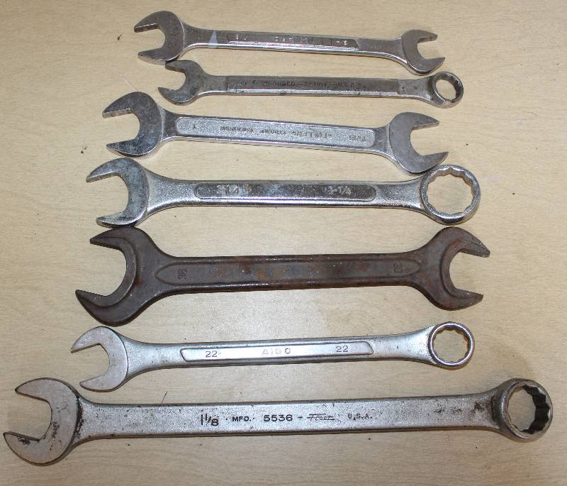 lot 9304 image: Lot of Assorted End Wrenches