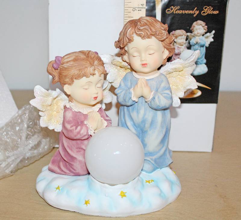 lot 9333 image: New in Box Figurine - Heavenly Glow - Night Light Figurine