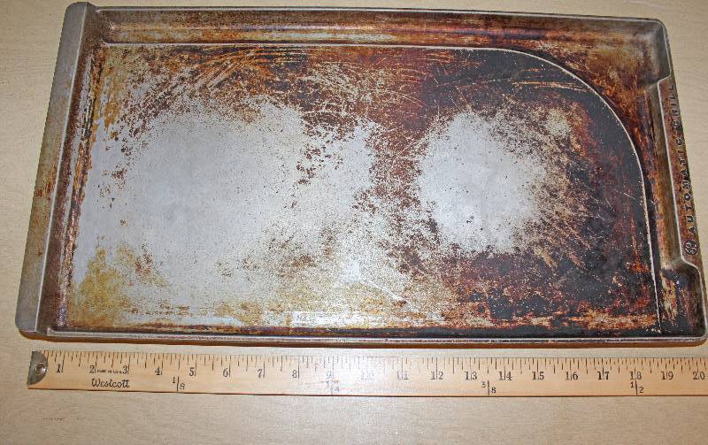 lot 9336 image: Cast Aluminum Griddle - Sits Across 2 Burners on a Standard Stove Top