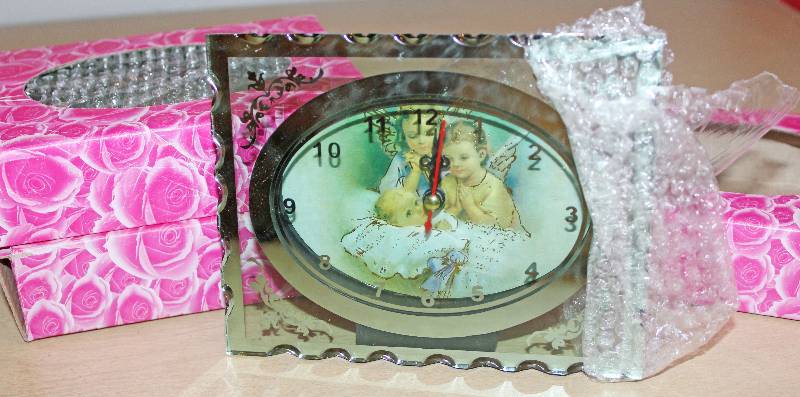 lot 9339 image: 3 Small Stand Up Clocks with Angels over an Infant