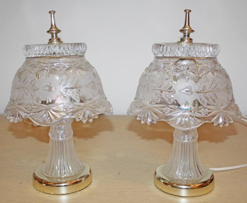 lot 9344 image: Pair of Imperlux Lamps w Hand Cut Lead Crystal Light Shades - These are collectible and Nice