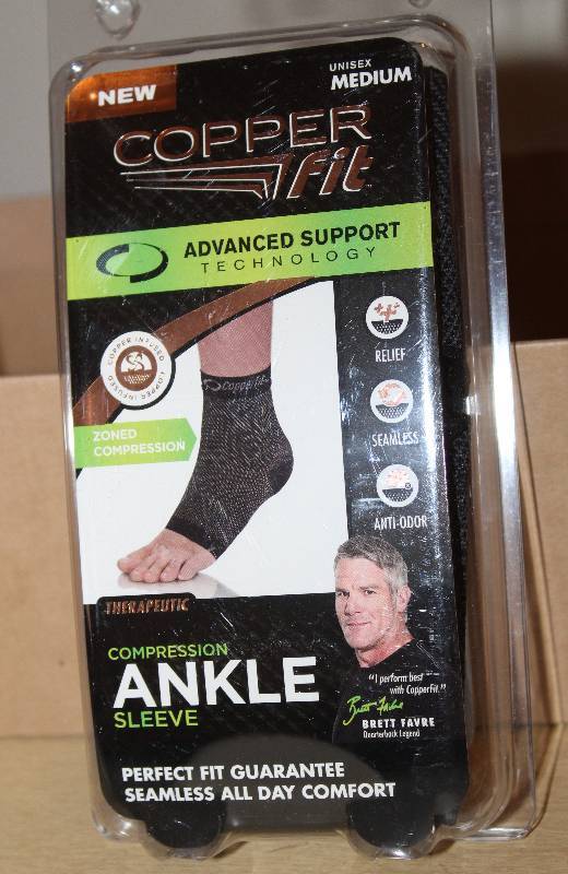 lot 9361 image: Size Medium Compression Ankle Sleeve