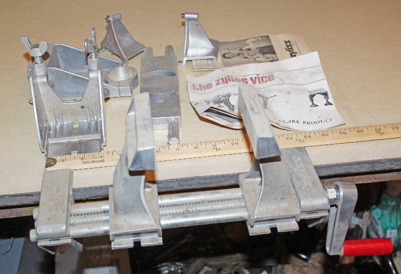 lot 9366 image: Zyliss Vice - Swiss Made - Portable Clamping Vices