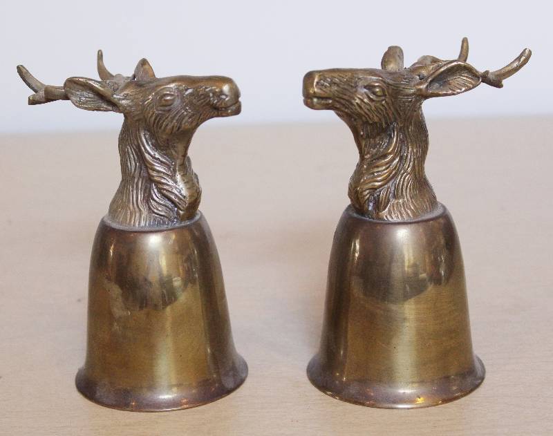 lot 9374 image: Brass Deer Dcor - Approximately 5 12 high