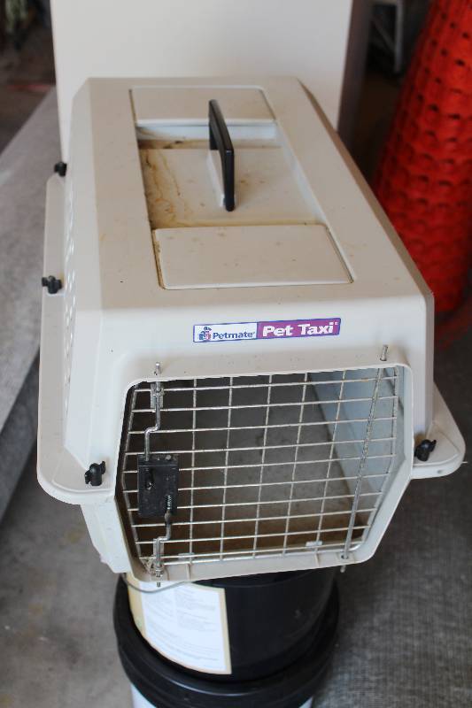 lot 9379 image: Pet Taxi - Approximately 20 Long