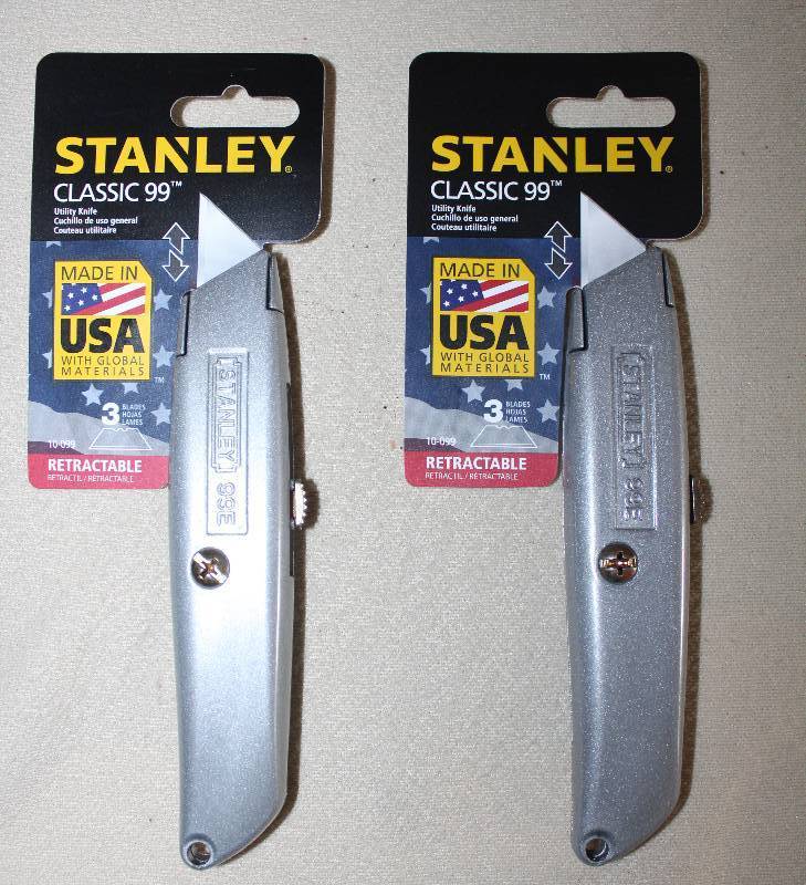 lot 9393 image: 2 Stanley Classic 99 Utility Knife - Retractable