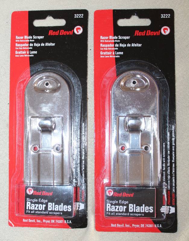 lot 9436 image: 2 Red Devil Brand Razorblade Scrapers