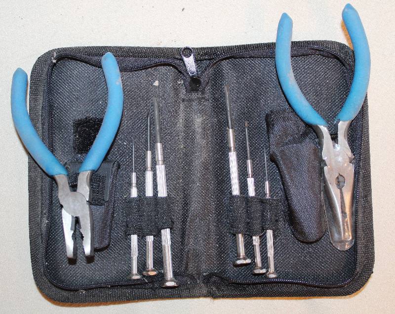 lot 9452 image: Precision Tool Kit - Screwdrivers Pliers w zipper case