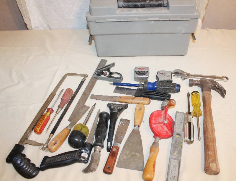 lot 9454 image: Tool box and Contents - Check out the pictures
