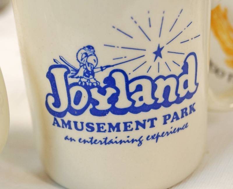 lot 3387 image: Lot of Souvenir Mugs - Joyland, Los Angeles, and More
