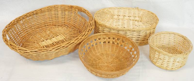 lot 3391 image: Lot of 4 Wicker Baskets - See Photos for Details