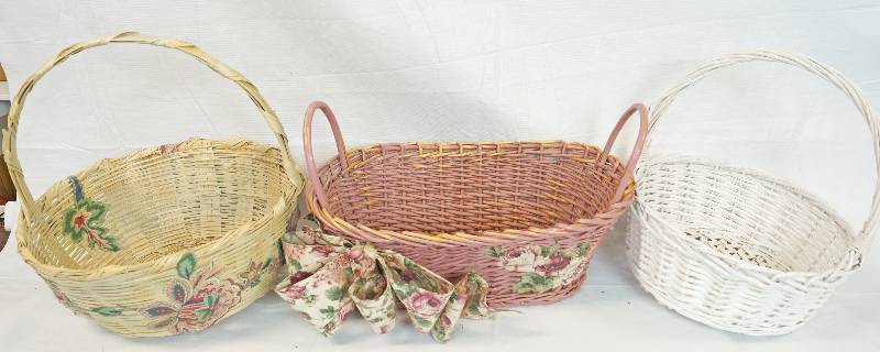 lot 3392 image: Lot of 3 Wicker Baskets - 2 Decorated - Gorgeous