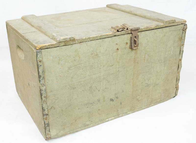 lot 1088 image: Vintage Machinist Parts Shipping Box - Very cool