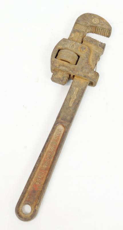 lot 1092 image: Vintage Pipe Wrench 14 - 14 (14 to 1-12 Pipe) GUARANTEED Brand - See photos
