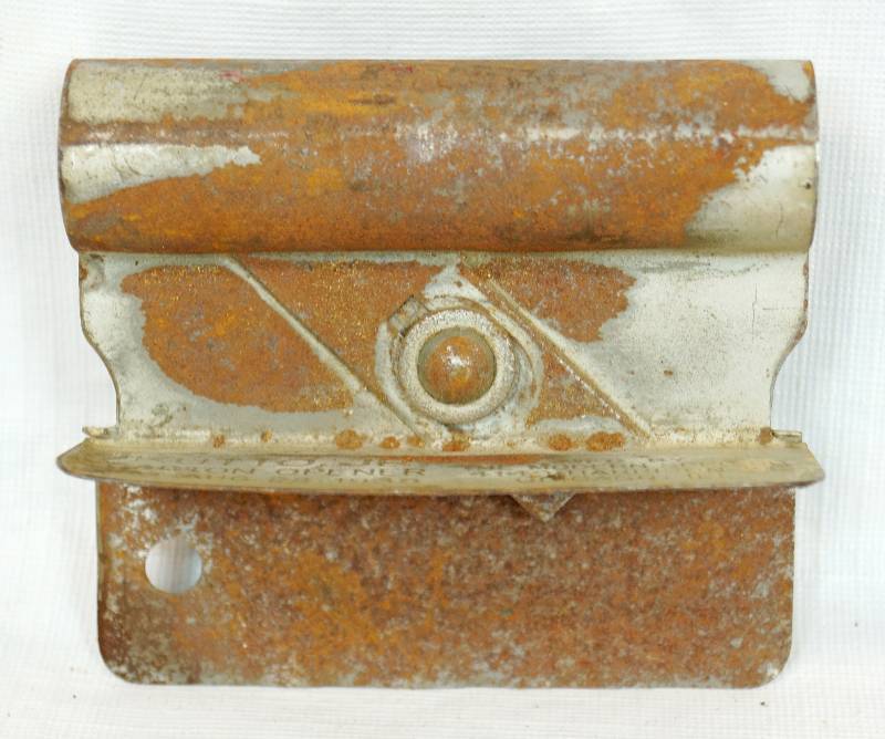 lot 1101 image: KUTTO, JR. Vintage Carton Opener - 1938 - Neat By the Modern Spec Co.