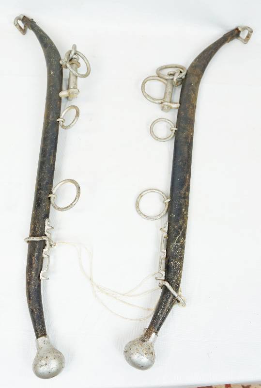 lot 1110 image: Vintage Horse Harness  - Collar - Neat