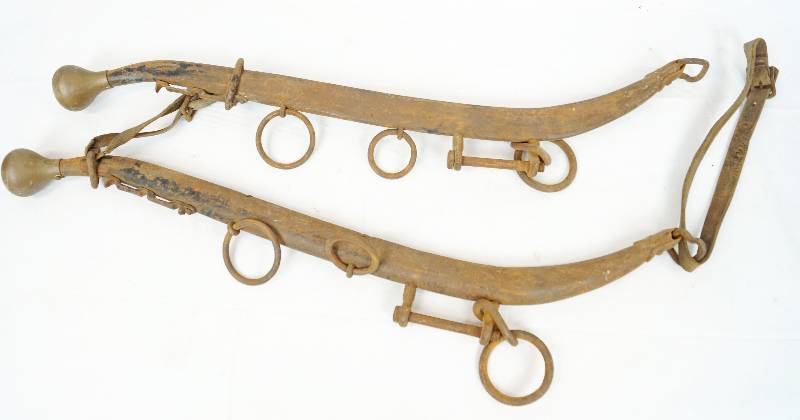 lot 1117 image: Vintage Horse Harness  - Collar