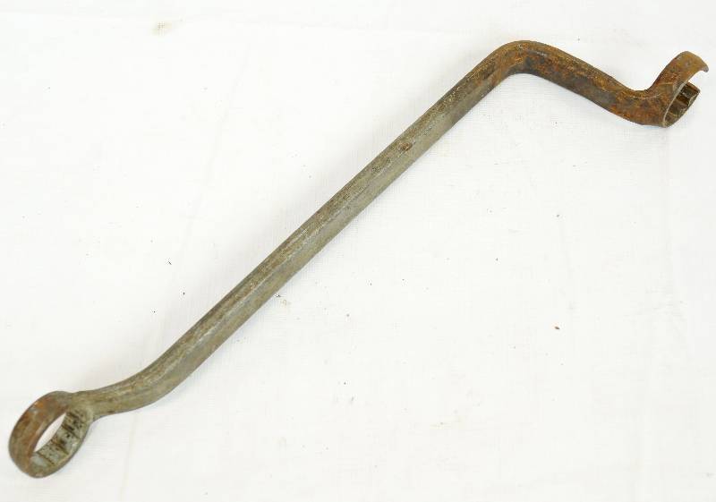 lot 1122 image: Double Sided Wrench - See Photos for Details