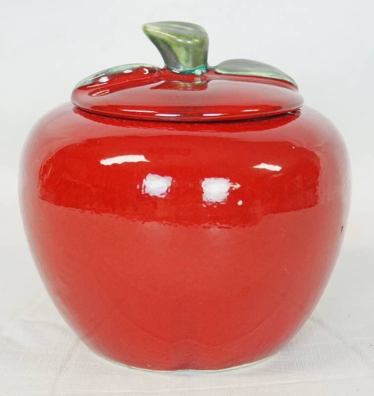 lot 1158 image: Cute Ceramic Apple Jar 5 Tall Canister - See Photos