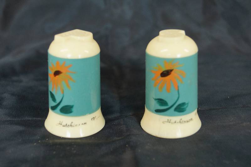 lot 1134 image: Vintage - Hutchinson, KS Salt and Pepper Shaker Set - Neat Originally sold at KRESS for 39 cents