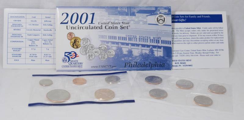 lot 1234 image: 2001 - Uncirculated Coin Set US Mint - 5 Quarters and Regular Coins - Philadelphia Mint Marks - Sealed - with Original Envelope w papers