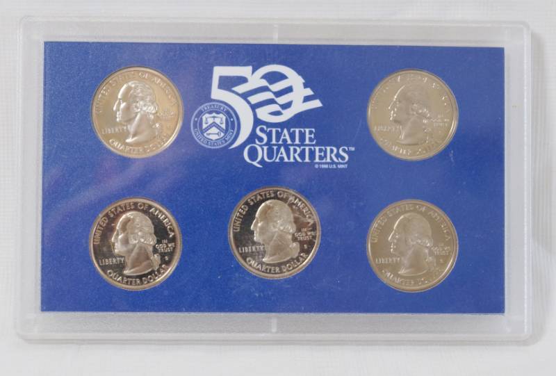 lot 1237 image: 1999 US Mint Proof Set - 5 States Quarters - S - Sealed - with Plastic Case - Georgia, Delaware, Pennsylvania, New Jersey and Connecticut
