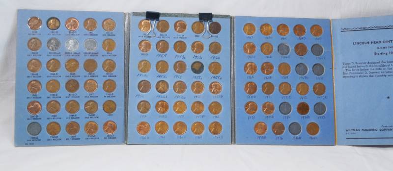 lot 1309 image: Lincoln Head Cent - Collection Starting 1941 - Folder with Coins Number Two