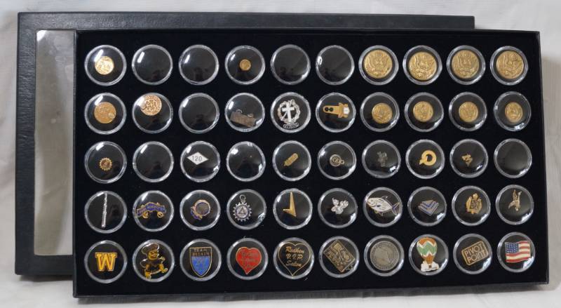 lot 1318 image: Collector Case with 50 Padded Vials in a Glass Covered Case - Filled with Military Buttons, Commemorative Lapel Pins and More - See photos