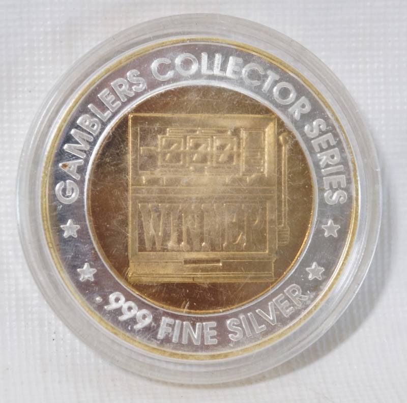 lot 1351 image: $20 Gaming Token .999 Fine Silver - Limited Edition Collectors Series - WOW