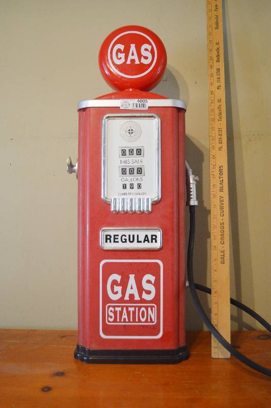 lot 4005 image: Toy Gas Station Pump 33 Tall Broken Handle