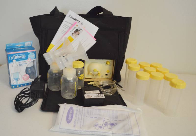 lot 4039 image: Medela pump in style Advanced Breast pump, milk storage containers and Dr Browns bottles 2 pack