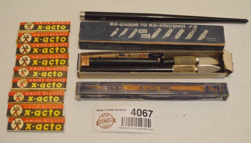 lot 4067 image: Lot of X-acto Knives with Extra Blades