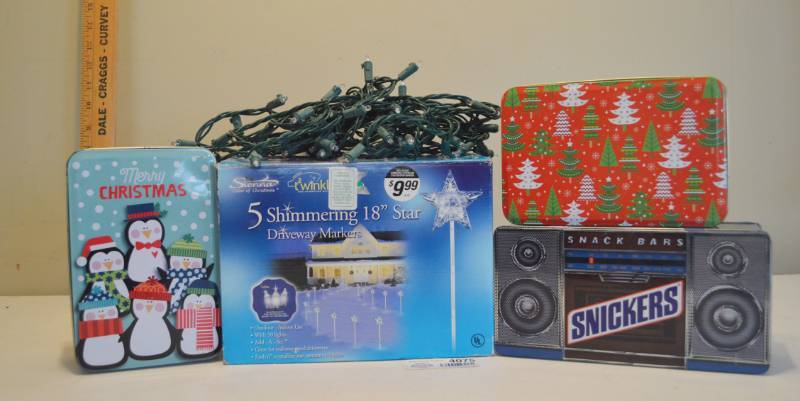 lot 4075 image: Christmas Lights and 3 Tins
