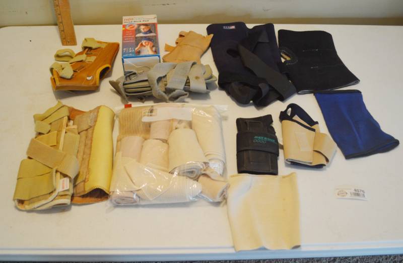 lot 4076 image: Box of Ace Bandages, Knee and Wrist Braces, Neck Ice Pack