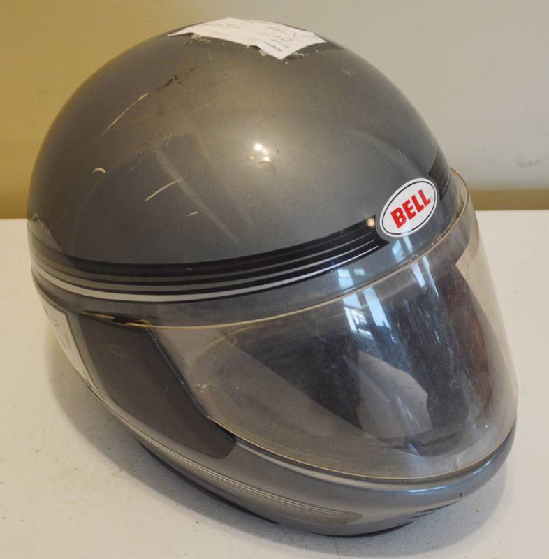 lot 4084 image: Bell Motorcycle Helmet Size XL