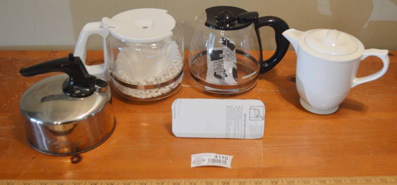 lot 4110 image: 2 Coffee Carafes, Kettle, Insulated Carafe, and Beverage Warmer
