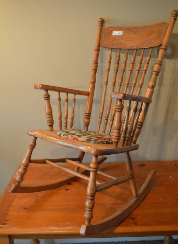 lot 4130 image: Solid Wood Rocking Chair