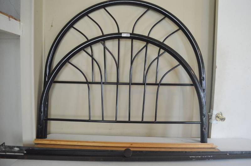 lot 4143 image: Full Size Black Metal Bed with Rails and Slats (No Hardware)