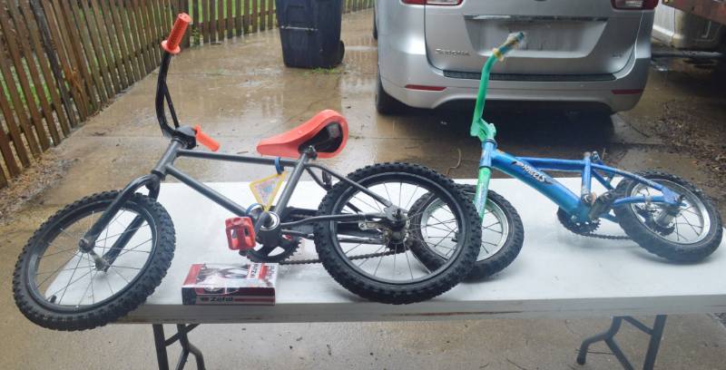 lot 4162 image: Huffy 16 Bike, 12 Hot Wheels Bike, and New In Box LED Bike Head and Tail Light