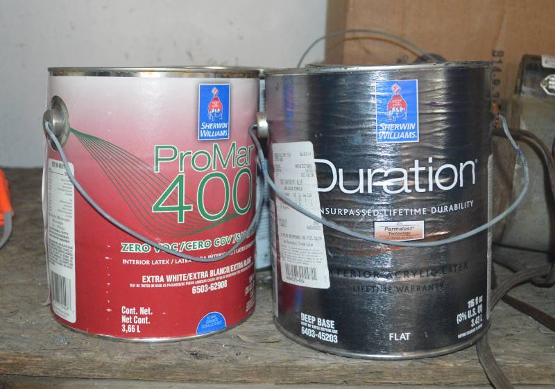 lot 4191 image: 4 Cans of Paint. Appear Full. Different Colors.